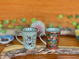 メーカー直送 九谷焼 ペアマグカップ 風神雷神＆木米写し 裏絵 WWW_OPDRERGINERDOGAN_COM