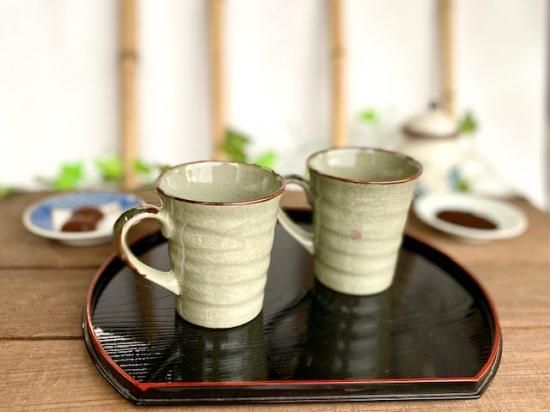 メーカー直送 九谷焼 ペアマグカップ しだれ桜&ソメイヨシノ 中裏絵