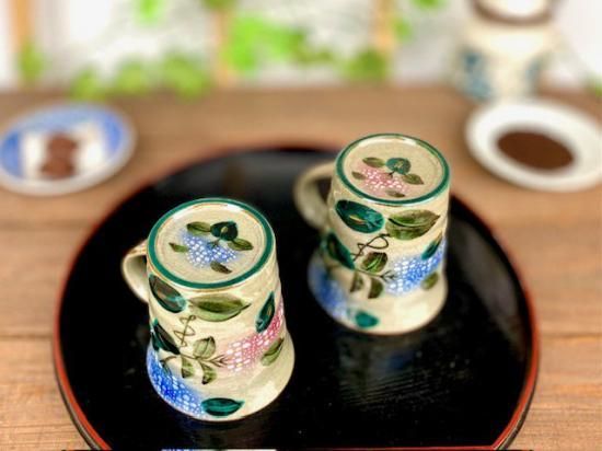 メーカー直送 九谷焼 ペアマグカップ 新がく紫陽花ピンク ブルー＆ブルー ブルー 裏絵 WWW_OPDRERGINERDOGAN_COM