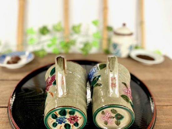 メーカー直送 九谷焼 ペアマグカップ 和桜＆がく紫陽花ブルー ブルー 裏絵 WWW_OPDRERGINERDOGAN_COM