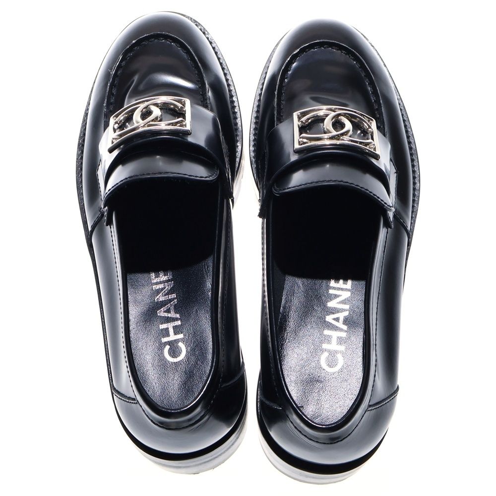 CHANEL (シャネル) ココマーク スクエアロゴプレート レザー ヒール