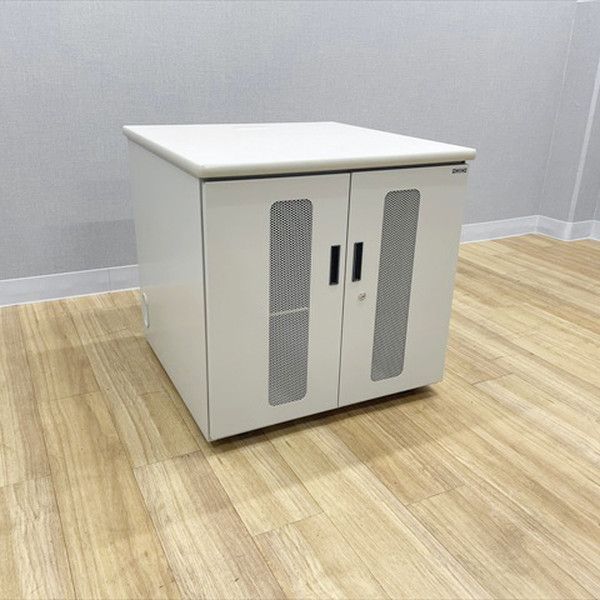 サーバーラック 19インチ H 700 W 720 ライオン事務器 アイボリー