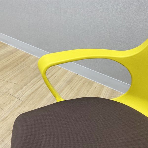 ポゴチェア 肘付 オフィスチェア 関家具 イエロー ココア ポータブルチェア オフィスチェア ワークチェア 椅子 チェア