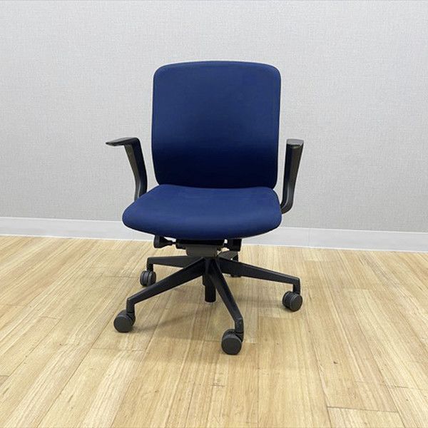 内田洋行 クレネチェア ミドルバック 肘付 オフィスチェアウチダ ダークブルー