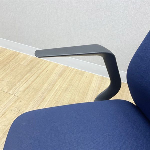 オフィスチェアウチダ ダークブルー