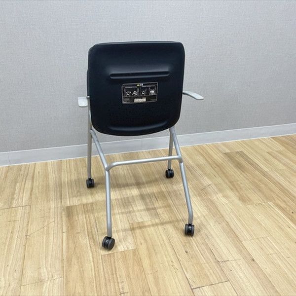 ミーティングチェア スタッキング