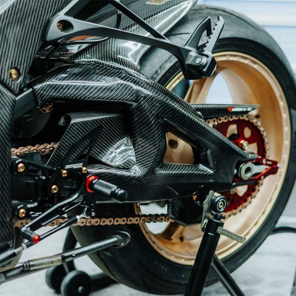 KABON ZX-10R 16-20 チェーンカバー
