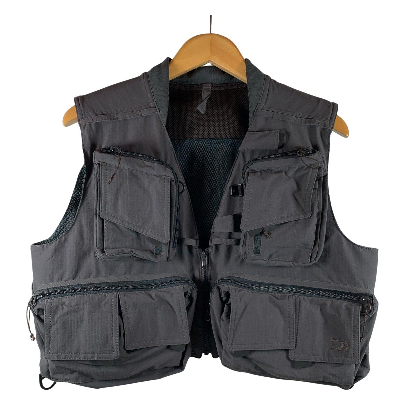 ττDAIWA ダイワ フィッシングベスト DV-3222 ネイティブクリークベスト グレー