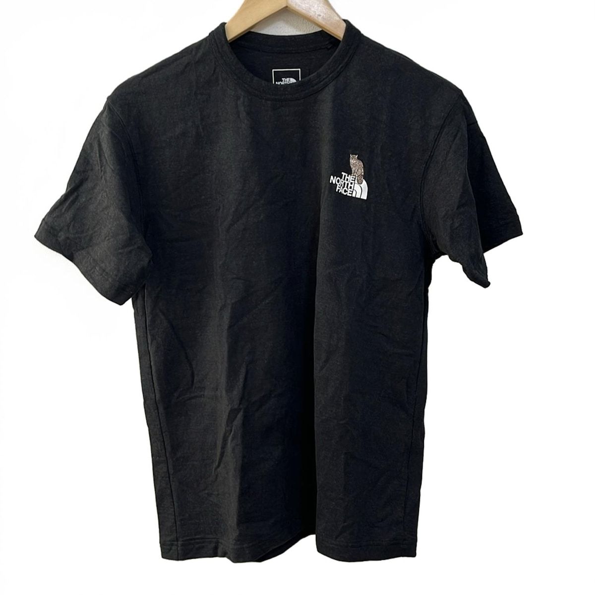 THE NORTH FACE ノースフェイス 半袖Tシャツ サイズS レディース - 黒×ベージュ×マルチ クルーネック ヤマネコ 刺繍