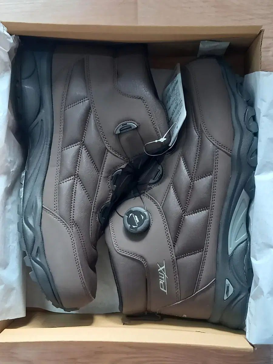 ダイアル 防寒 トレッキングシューズ 275 280 サイズ