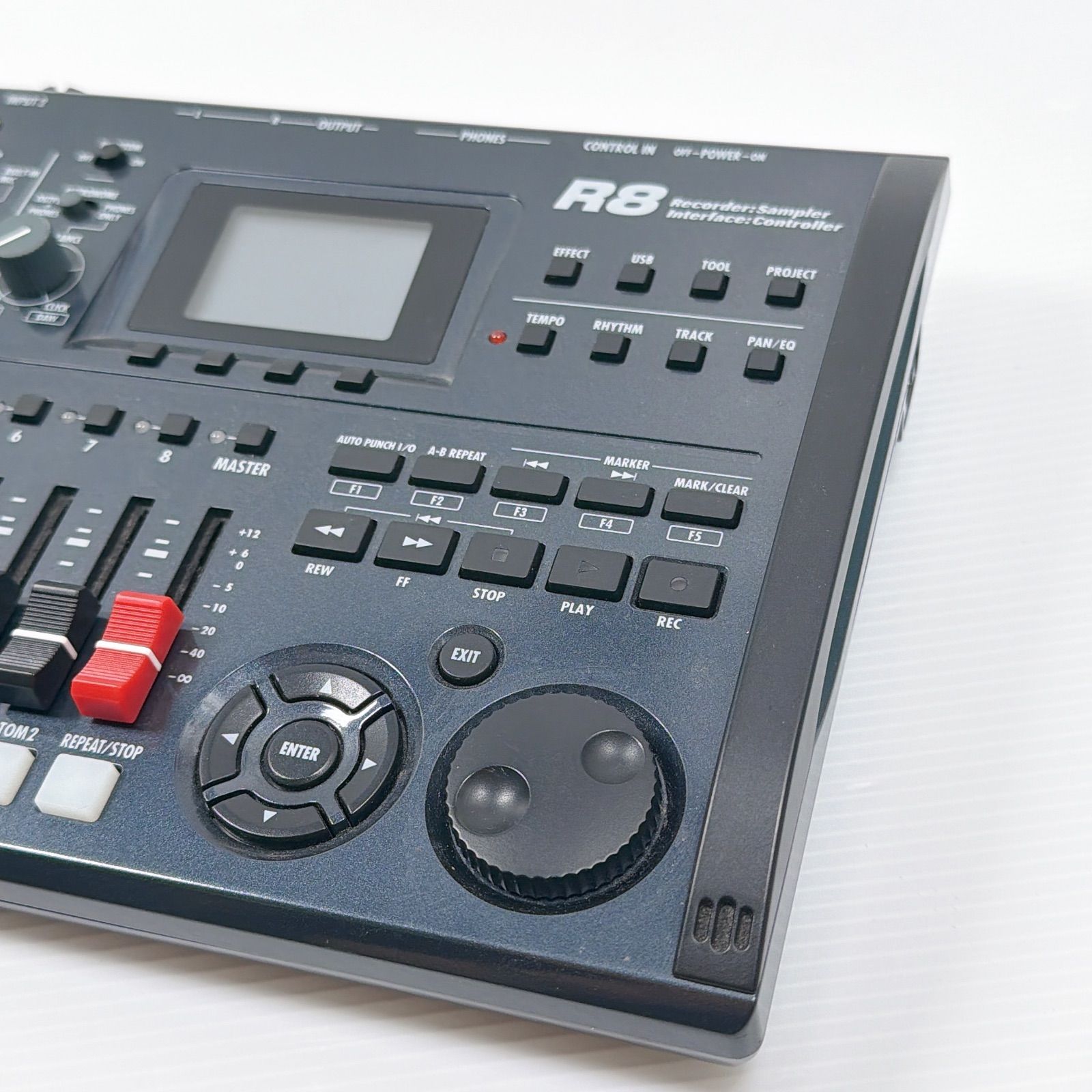 ZOOM R8 マルチトラックレコーダー SDカード付属 動作確認済み 送料