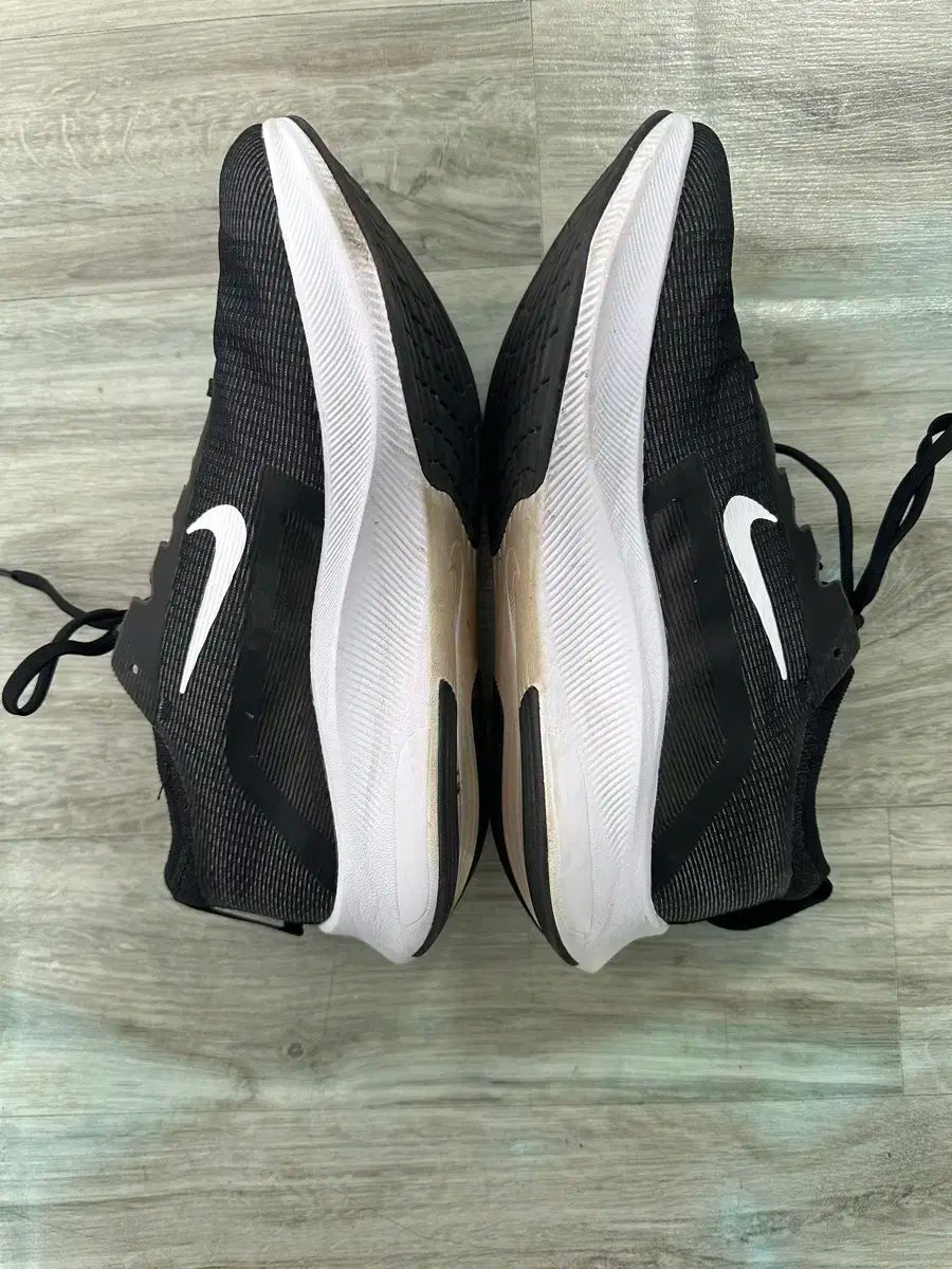 ナイキ ズームフライ 4 26.5cm サイズ