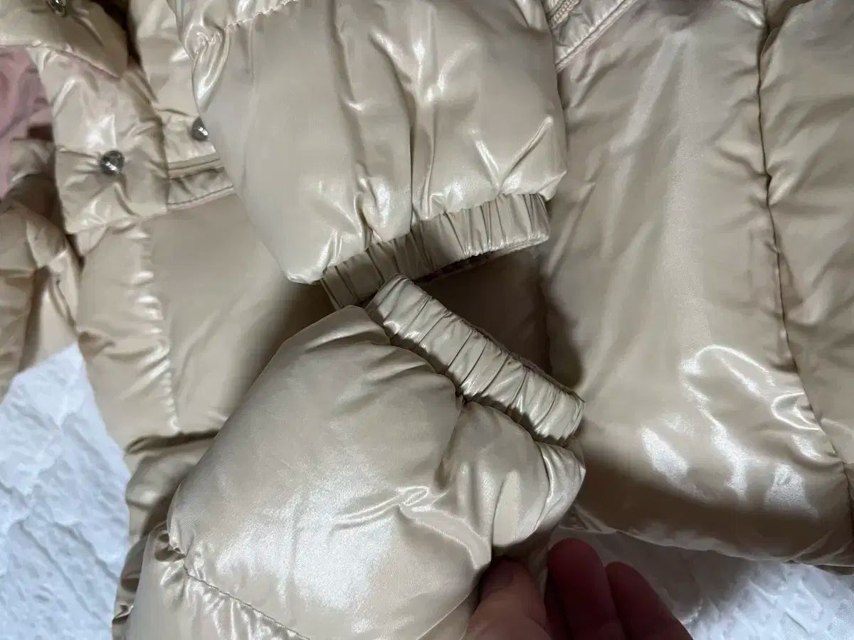 モンクレールキッズ ダウン