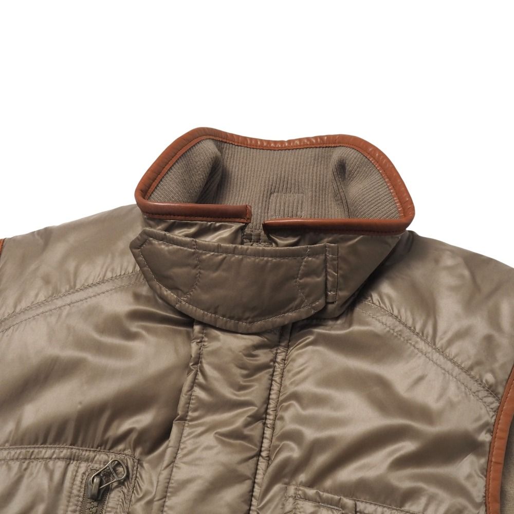 84A ジップアップ