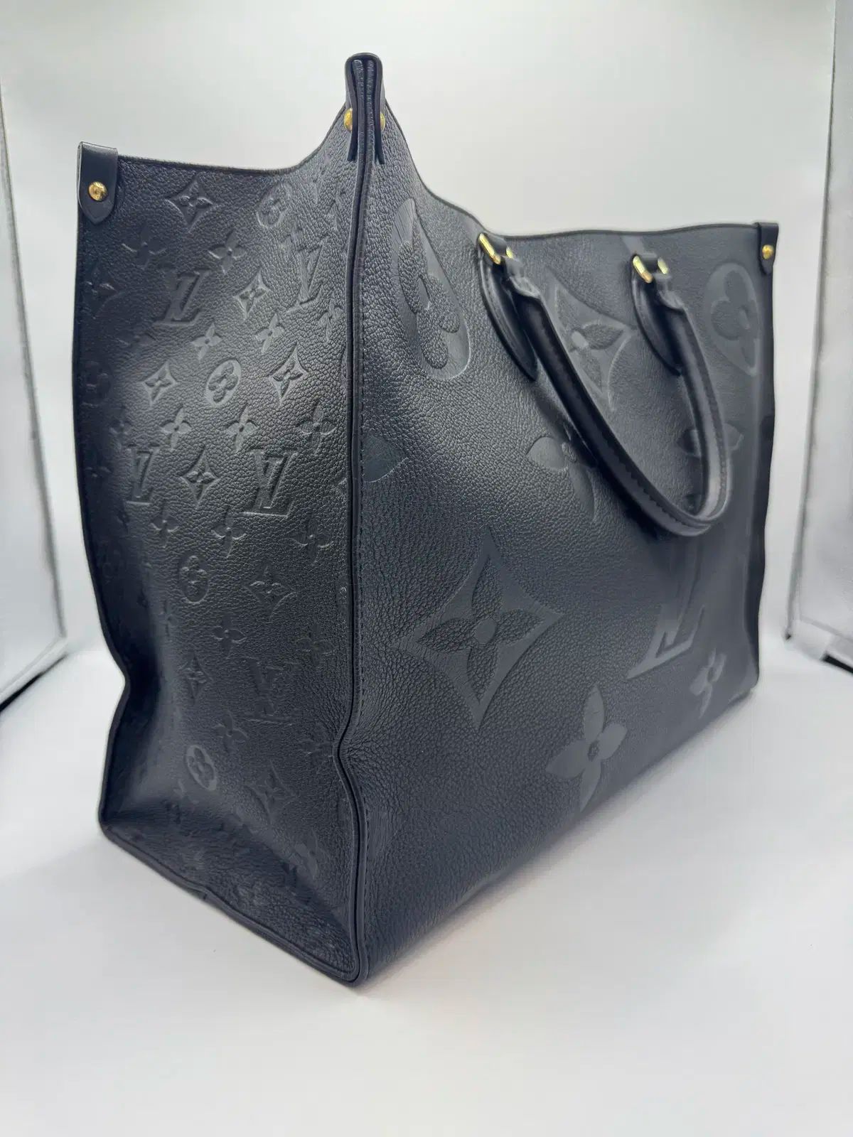 Louis Vuitton ルイヴィトン アンプレント オン ザ ゴーGM