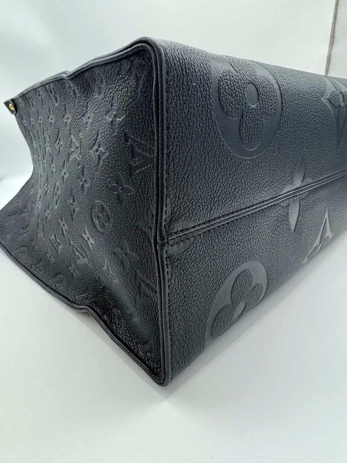  Louis Vuitton ルイヴィトン アンプレント オン ザ ゴーGM トートバッグ バッグ