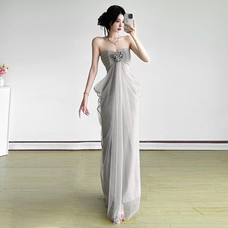 新品✨️胸元アクセントがエレガントな大人上品ロングイブニングドレス