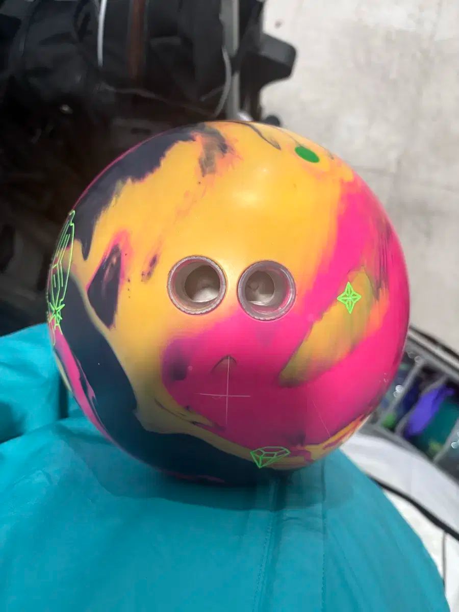 マジック 15p ボーリングボール トゥーハンド加工