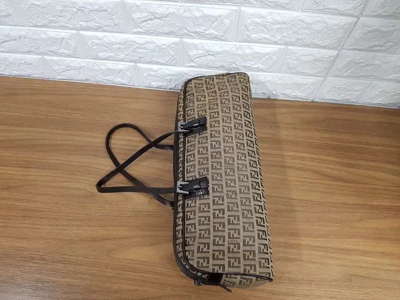  FENDI フェンディ トートバッグ トートバッグ バッグ