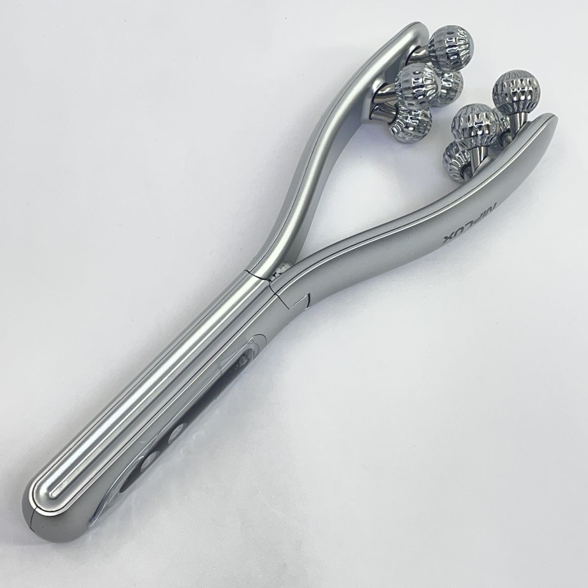 NIPLUX ニップラックス BEROLA ベローラ NP-BRL23SV 美顔ローラー