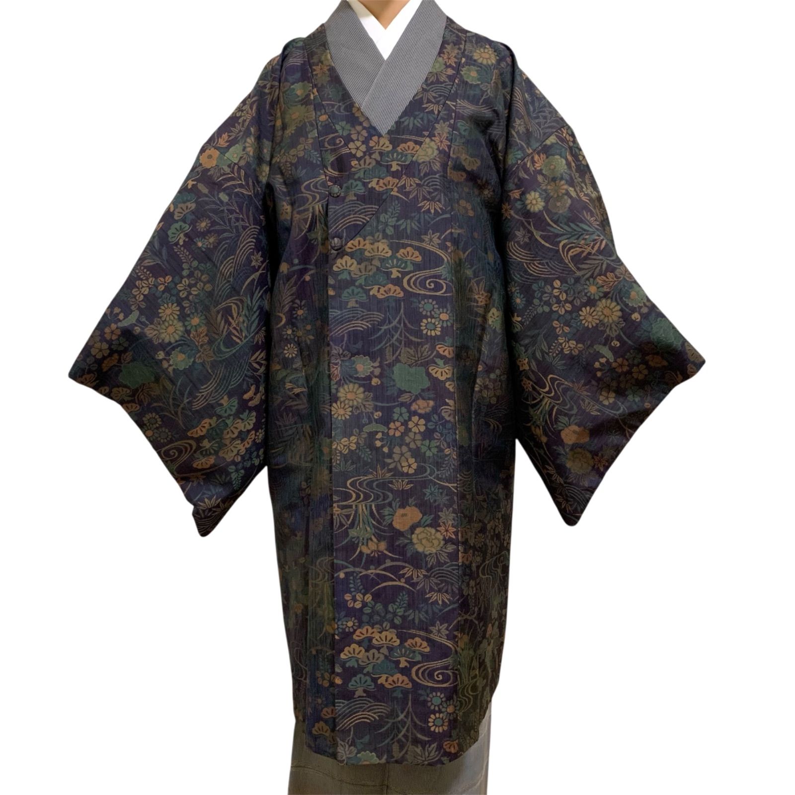 R-1484 和装コート 千代田衿 絹 裄68センチ 身丈 背 95センチ レディース 着物用 帯地