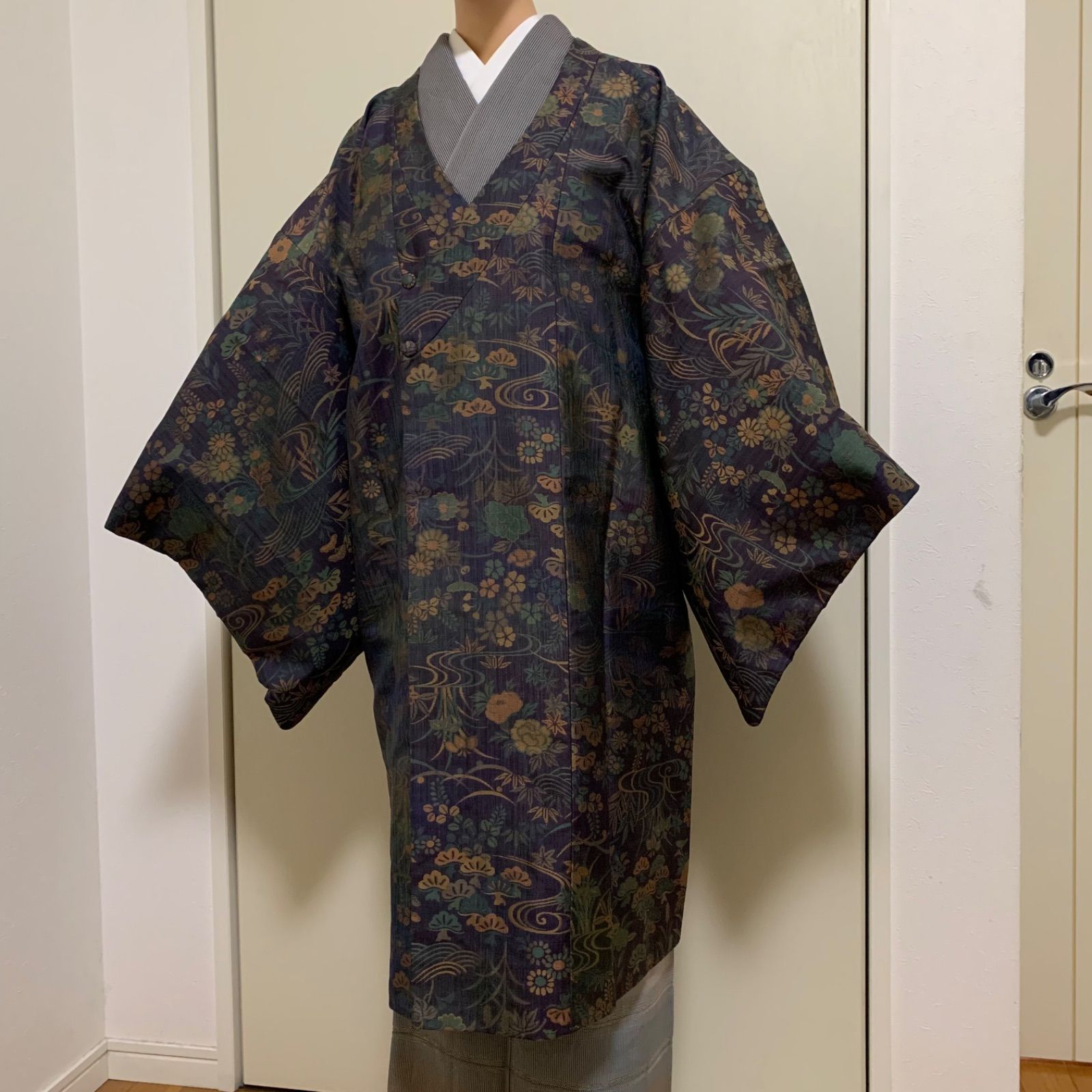  R-1484 和装コート 千代田衿 絹 裄68センチ 身丈 背 95センチ レディース 着物用 帯地 着物ショール 着物 浴衣