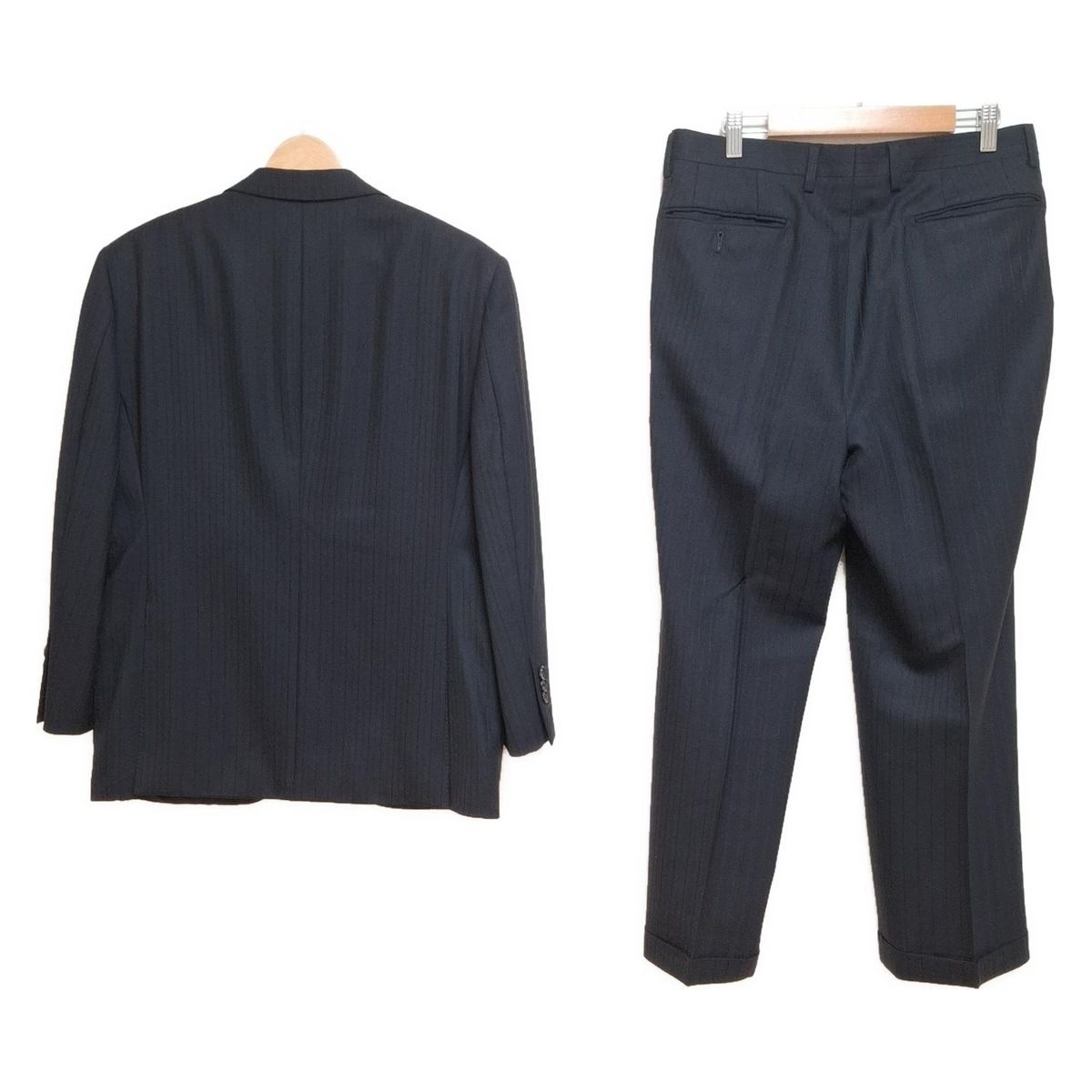 DAKS ダックス シングルスーツ メンズ - 黒 ストライプ ネーム刺繍