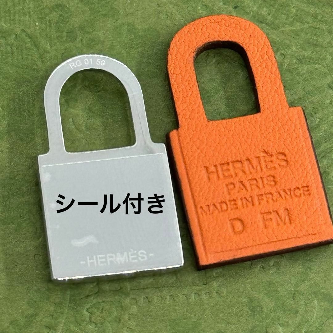 HERMES オーケリー カデナ 3way ピアス オレンジ 06-106.33 - メルカリ