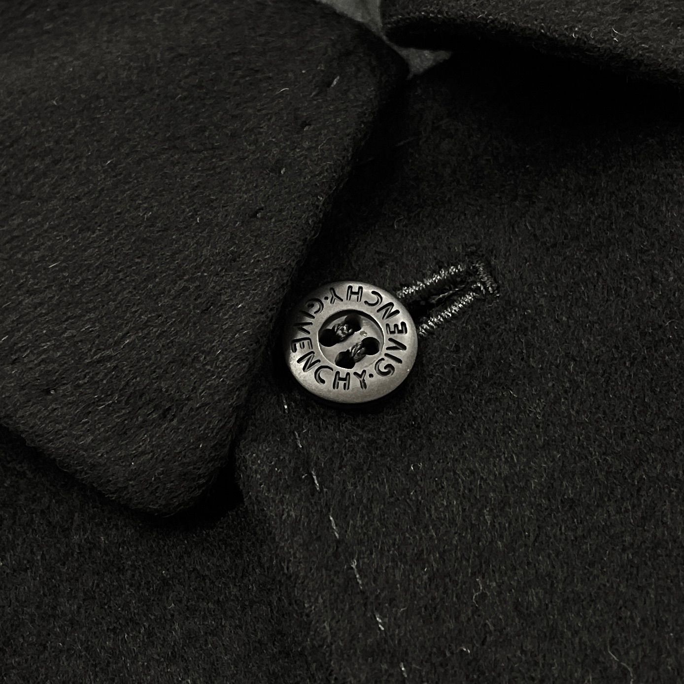 GIVENCHY ジバンシー