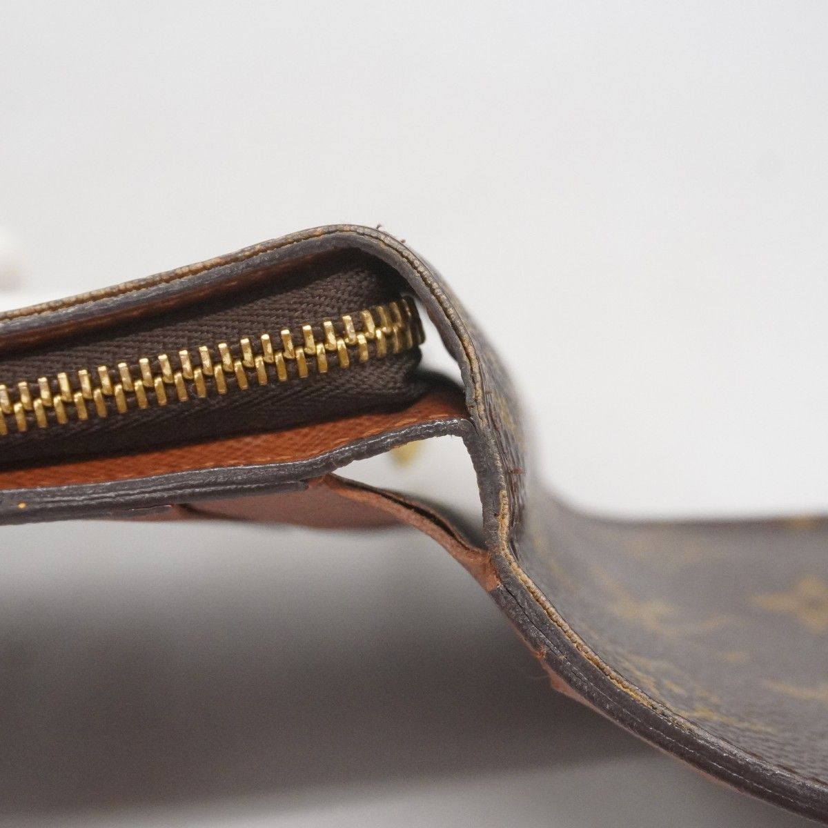 モノグラム コンパクトジップ