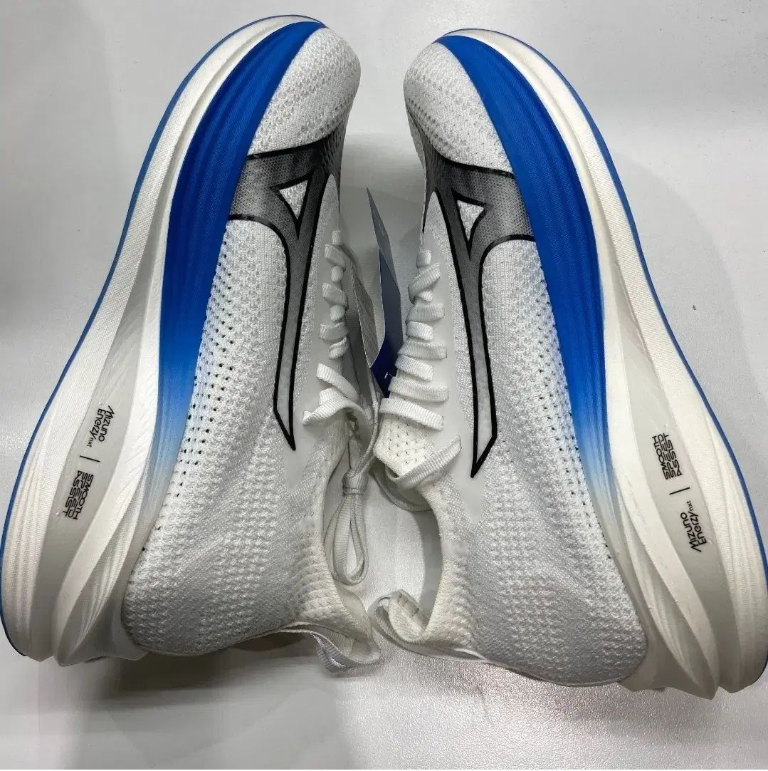 ミズノ NEO 젠 白 ブラック White Black Blue Neon 265