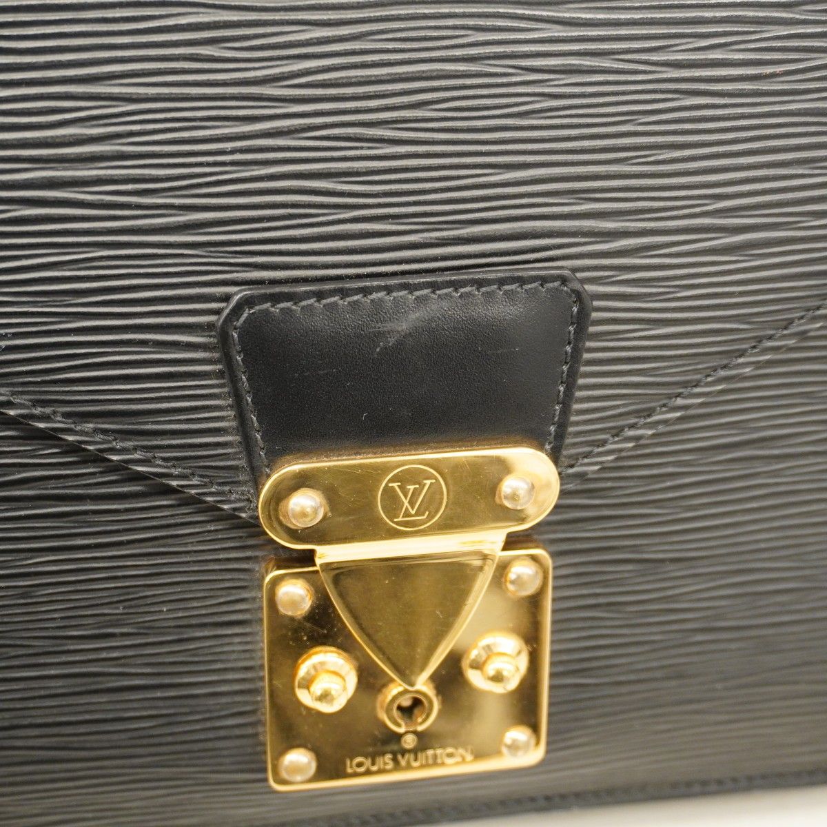 クラッチバッグ