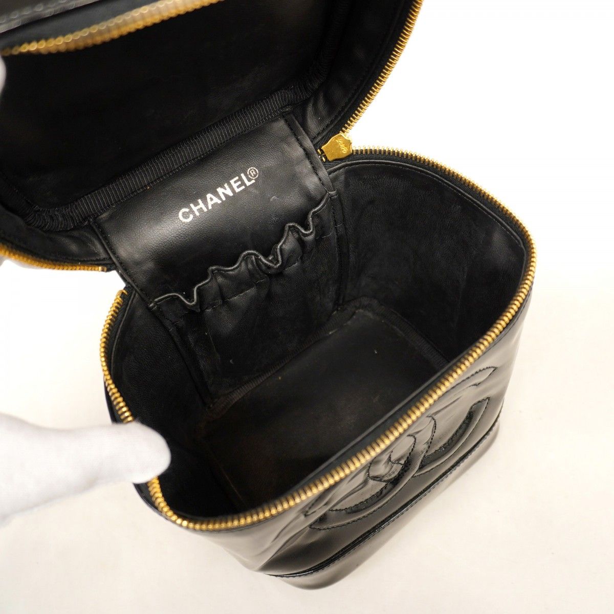 ブラック ゴールド金具