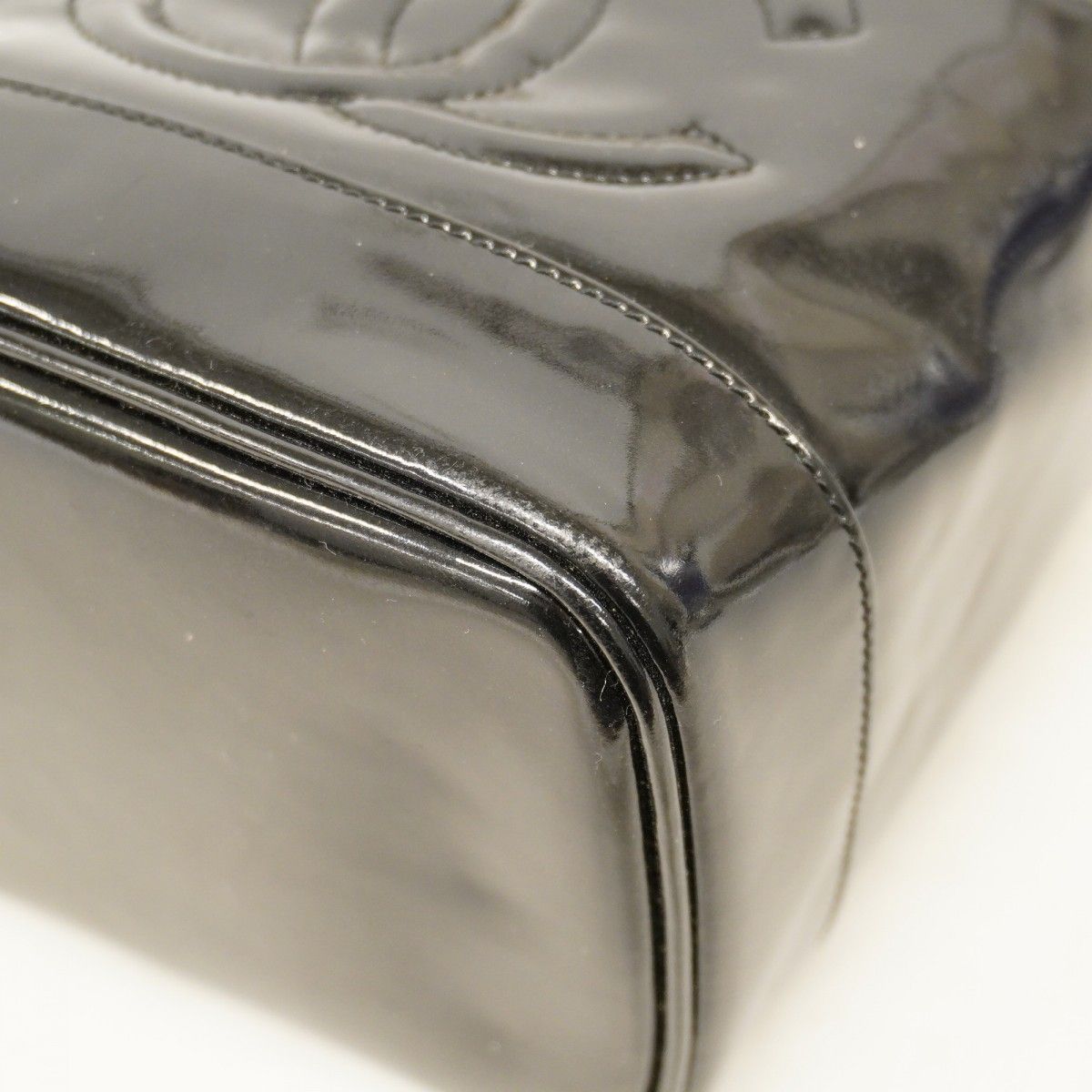 毎日更新！ 5oc1398 シャネル バニティバッグ パテントレザー ブラック ゴールド金具 レディース