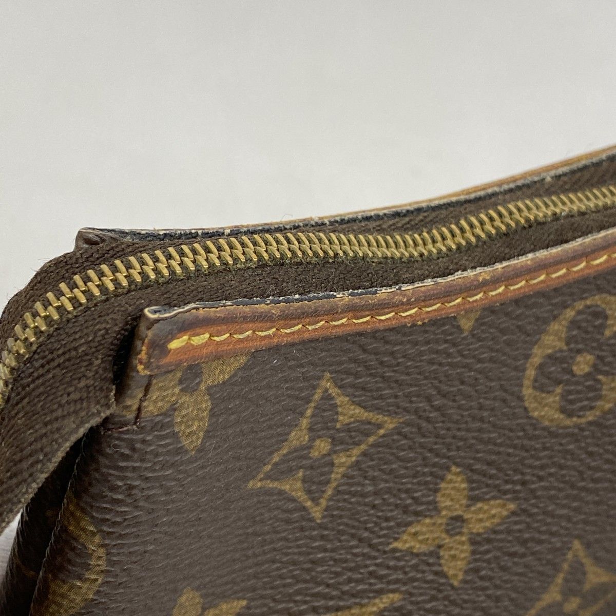 Louis Vuitton モノグラムポーチ M40309 中古 LOUIS VUITTON】ルイヴィトン『モノグラム ミニ ポシェット ディライト