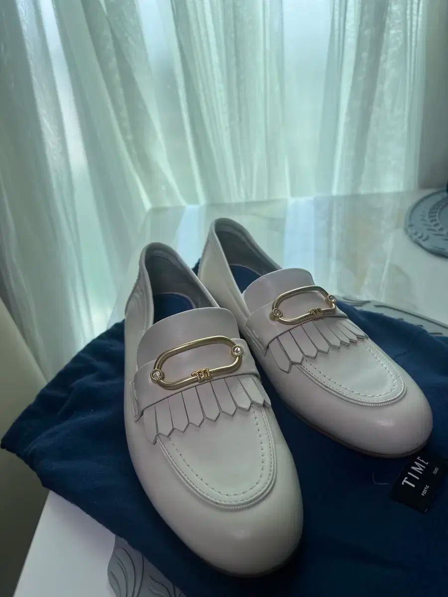 MINEマイン アイボリー ローファー 230