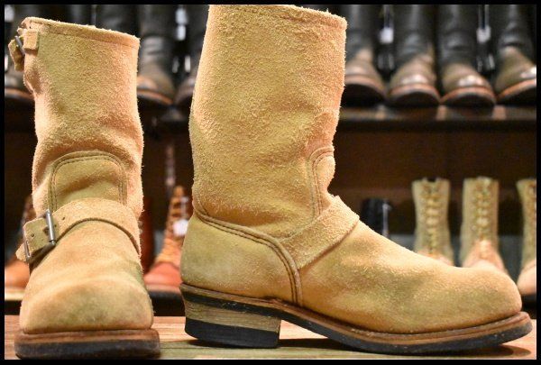 8D PT99刺繍 ベルト位置低い レッドウィング 8268 スエード エンジニア タン ラフアウト ベージュ ブーツ redwing HOPESMORE FJ402