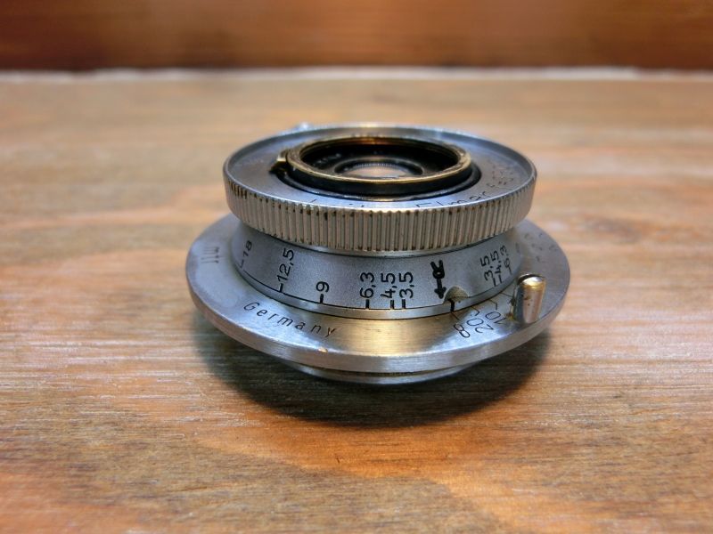 7714 Leica