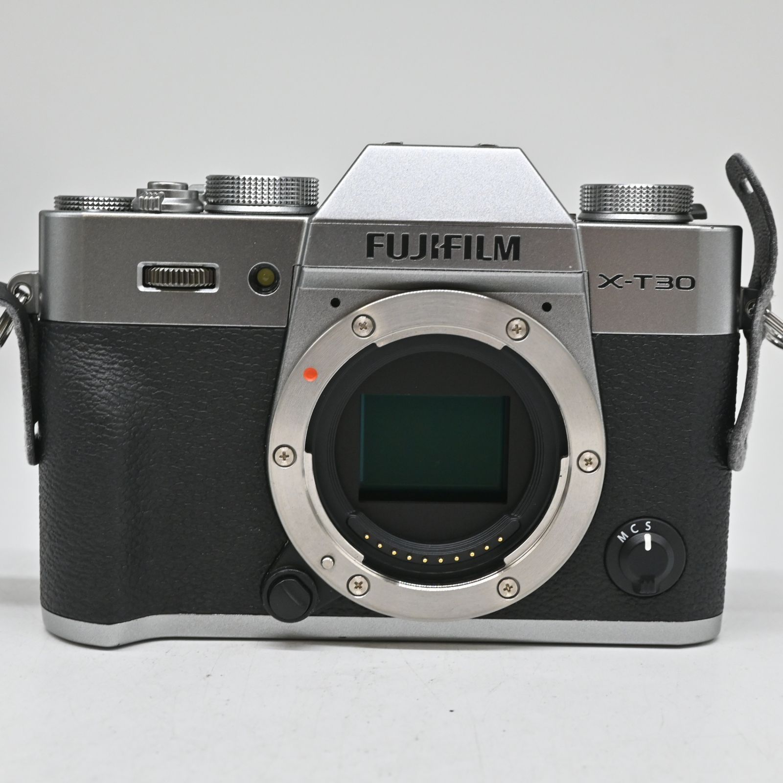 難有品 FUJIFILM ミラーレス一眼カメラ X-T30ボディ シルバー X-T30-S