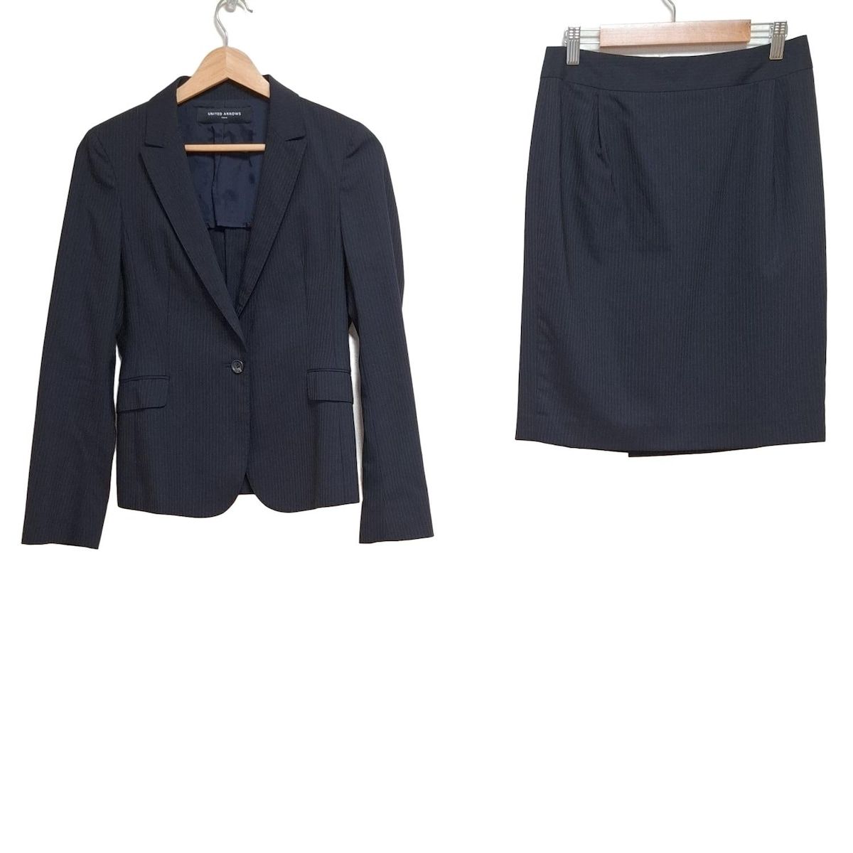 UNITED ARROWS ユナイテッドアローズ スカートスーツ レディース ダークネイビー×グレー ストライプ