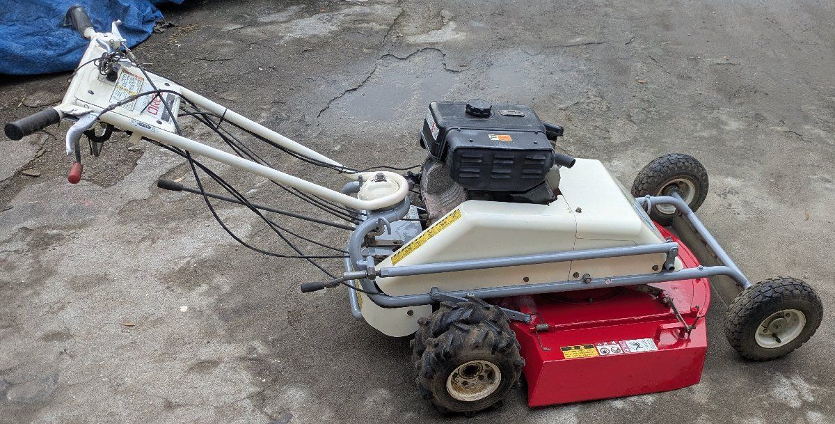 鹿児島発 オーレック 自走式エンジン芝刈機ジーテックモアGR703 送料別