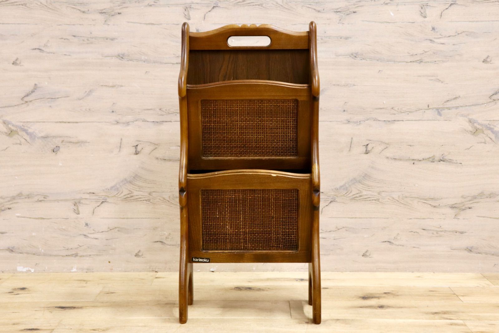 GMIH306○カリモク / karimoku マガジンラック コロニアル スリッパ