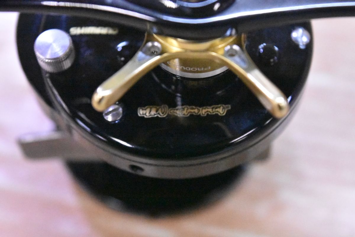 シマノ 09 カルカッタコンクエスト 200DC 左 カスタム塗装品 SHIMANO CALCUTTA CONQUEST ベイトリール バス釣り ブラックバス 等 OLIVEOS_COM_TR