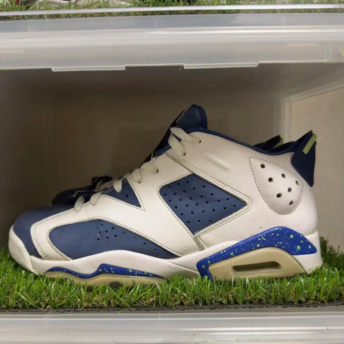 ジョーダン6 ゴーストグリーン 275