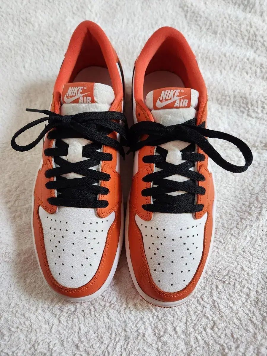 ナイキ エア ジョーダン 1 ロー オレンジ 白 295