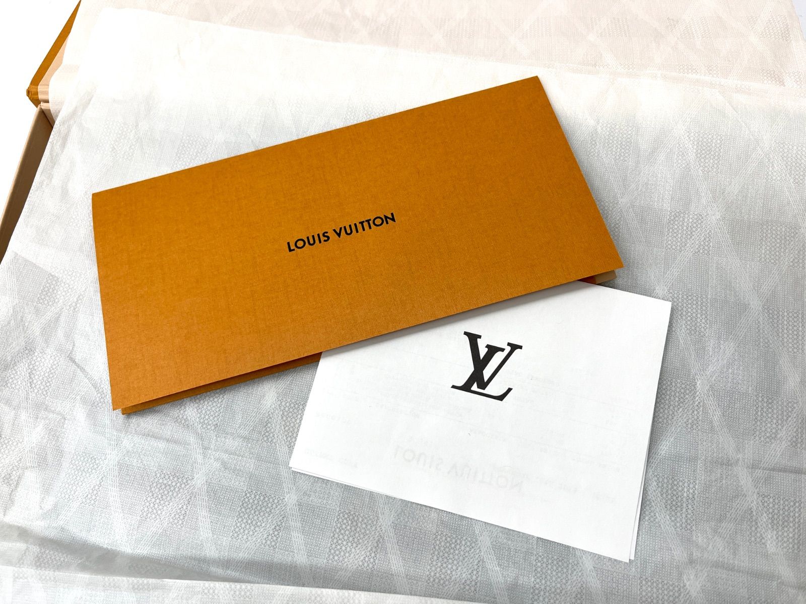LOUIS VUITTON ルイヴィトン エシャルプ・ロゴマニア シャイン LOUIS VUITTON ルイヴィトン エシャルプ・ロゴマニア シャイン