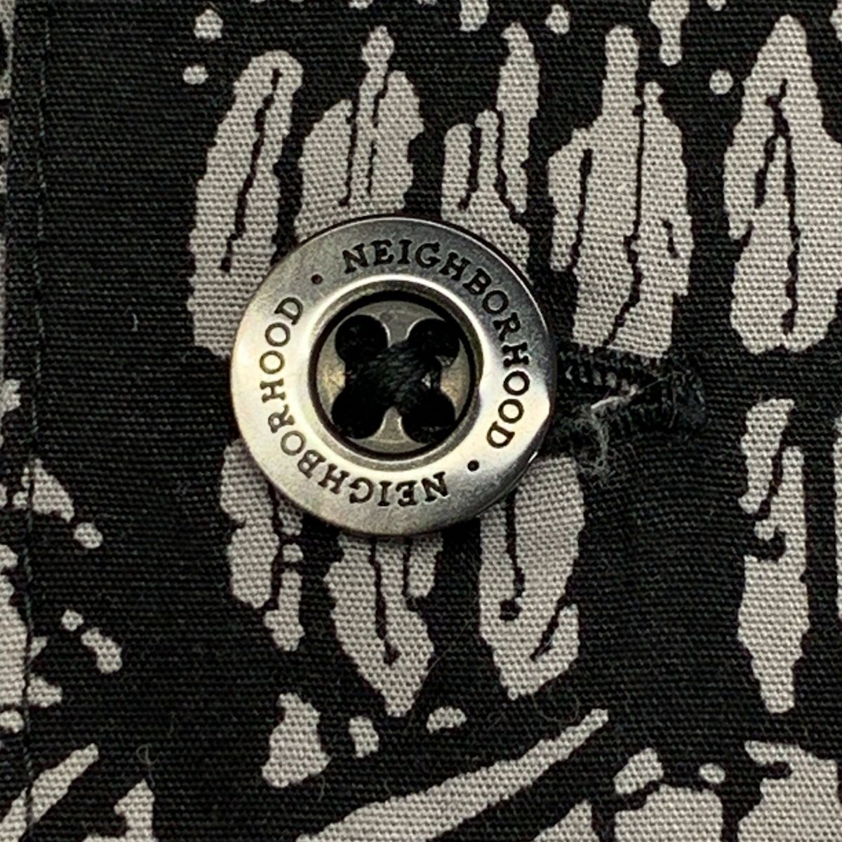 ネイバーフッド ×