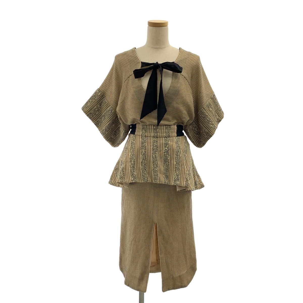 Mame Kurogouchi マメクロゴウチ ジャガード ニット ブラウス バックジップ スリット スカート 裏地付き 1 ベージュ ブラック レディース