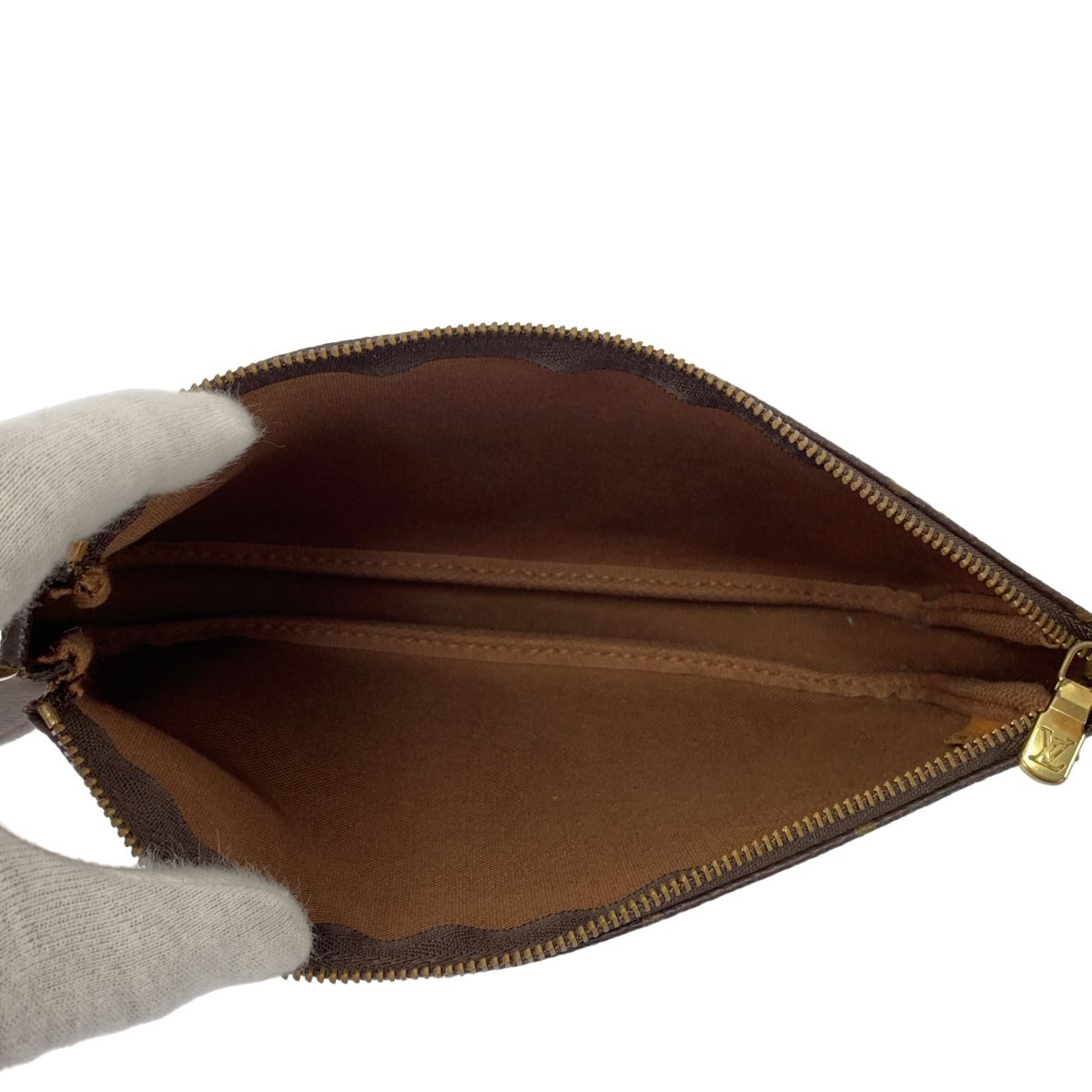 モノグラム レザー