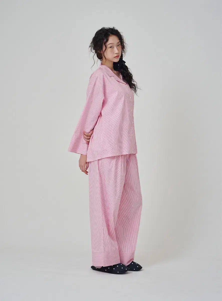 オキテ uni ドミトリー ピーチリー ストライプ パジャマ ピンク